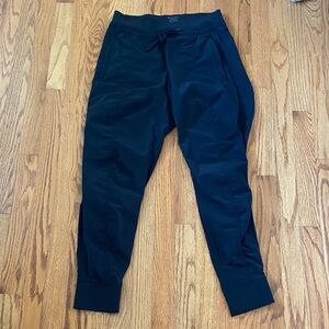 Athleta Attitude II Pant Size 6